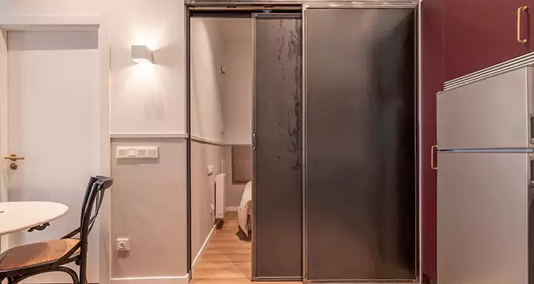 We Fix Closet Sliding Door in Ensley, FL 