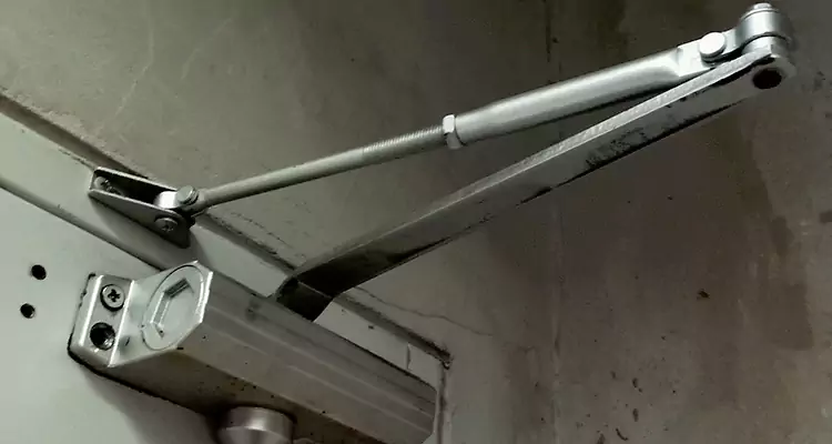 Door Closer Oil Leak Repair in Ensley, FL