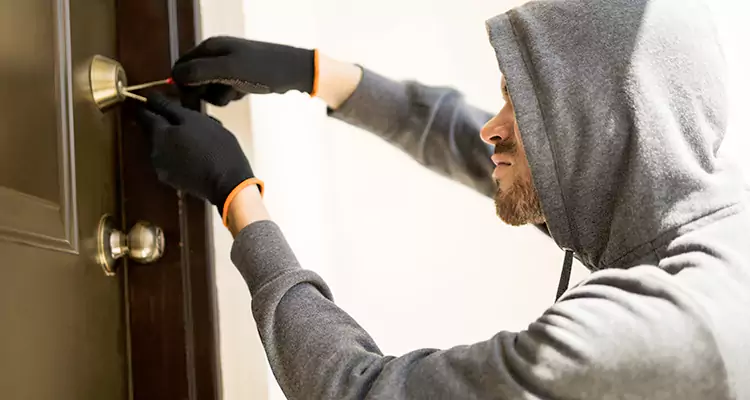 Emergency Motel Lock Repairs—Available 24/7 in Ensley, FL