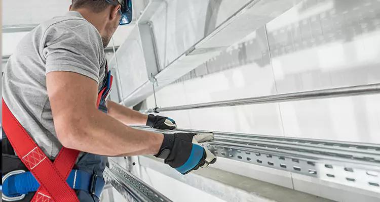 Glass Balcony Railing Replacement in Ensley, FL