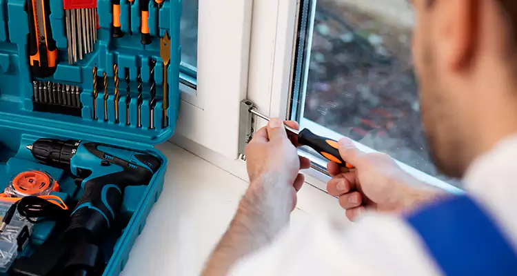 Mirrored Sliding Doors Replacement Expert in Ensley, FL